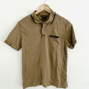 Banana Republic • Luxe Touch Performance tipped polo khaki/camel size small